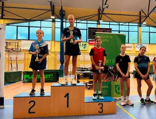 Pola Olszewska z medalami i wysokim miejscem w turniejach tenisa stołowego