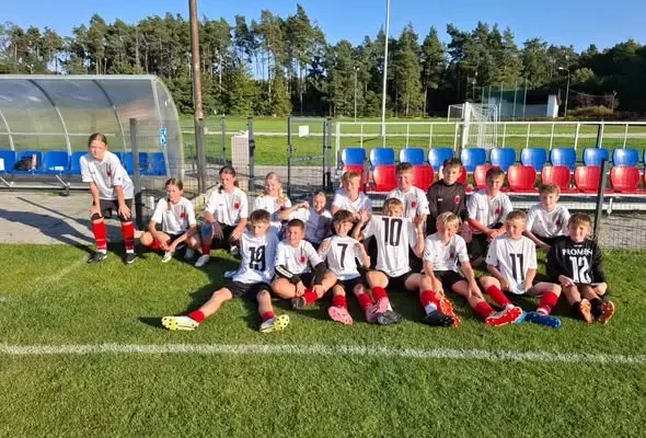 Młodzik Płomienia Krośnice rozgromił Pogoń II Cieszków 9:3