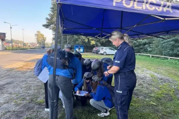 Harcerze z Dolnego Śląska ćwiczyli obronność. Miliccy policjanci uczyli bezpieczeństwa