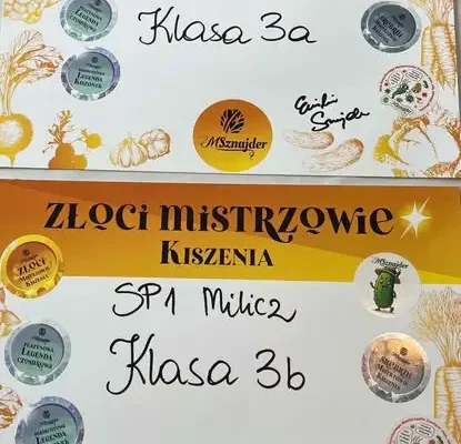 Uczniowie klas 3a i 3b odkrywali wiejskie życie na warsztatach kiszenia