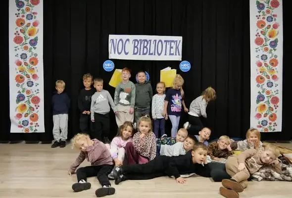 Noc Bibliotek 2026 w Cieszkowie – przedszkolaki na seansie „Mama Mu wraca do domu”