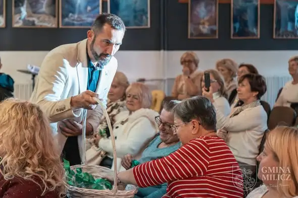 Dzień Seniora w Sułowie: muzyczna podróż od baroku do popu