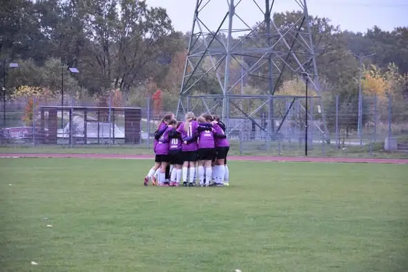 Płomień Krośnice wygrał w Siechnicach 3:1 mimo osłabienia